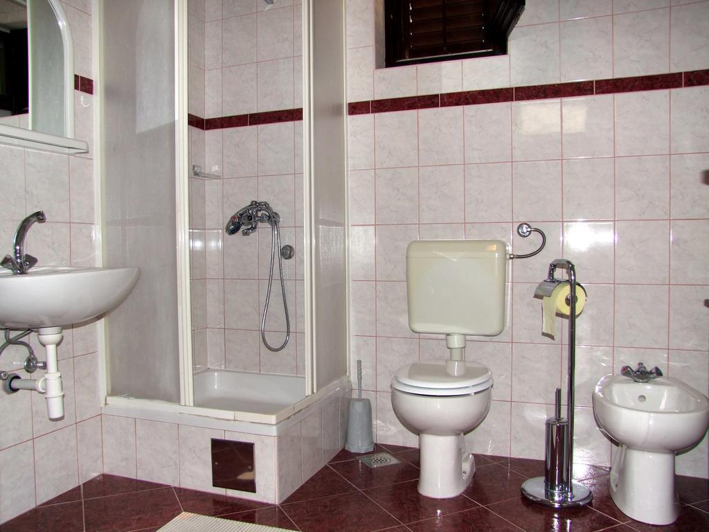 Apartment Perovic Baška Voda Oda fotoğraf