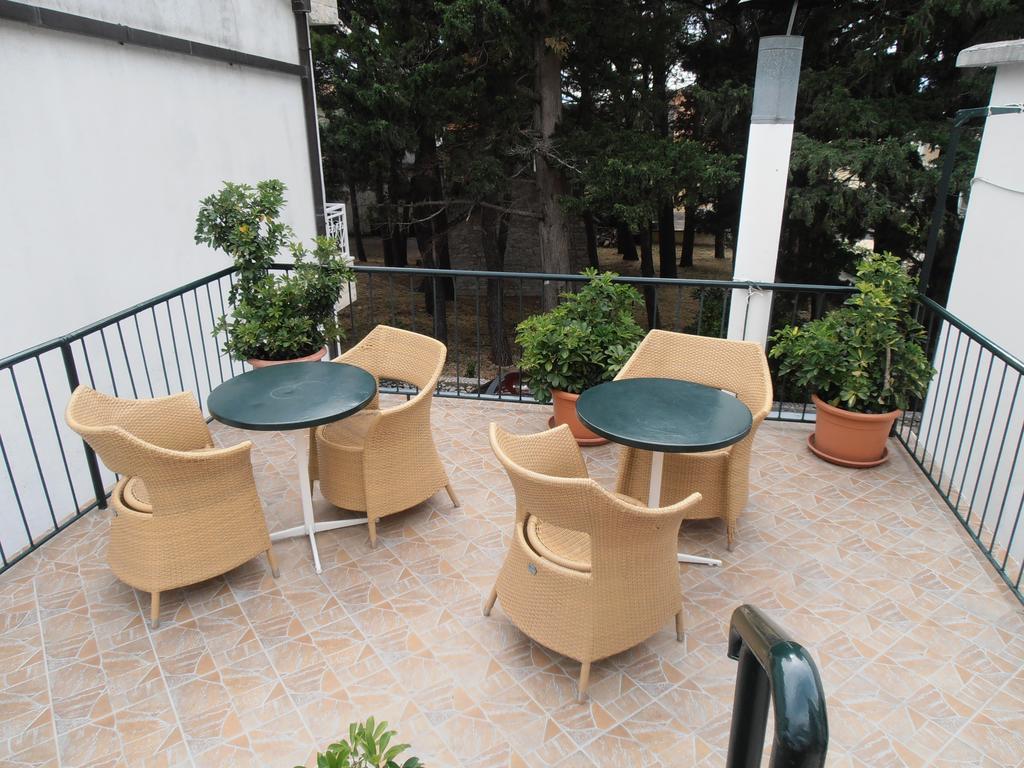 Apartment Perovic Baška Voda Dış mekan fotoğraf