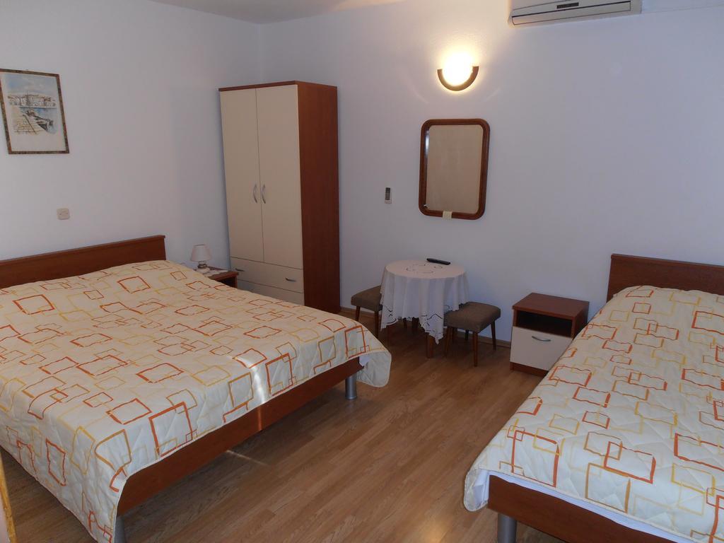 Apartment Perovic Baška Voda Dış mekan fotoğraf