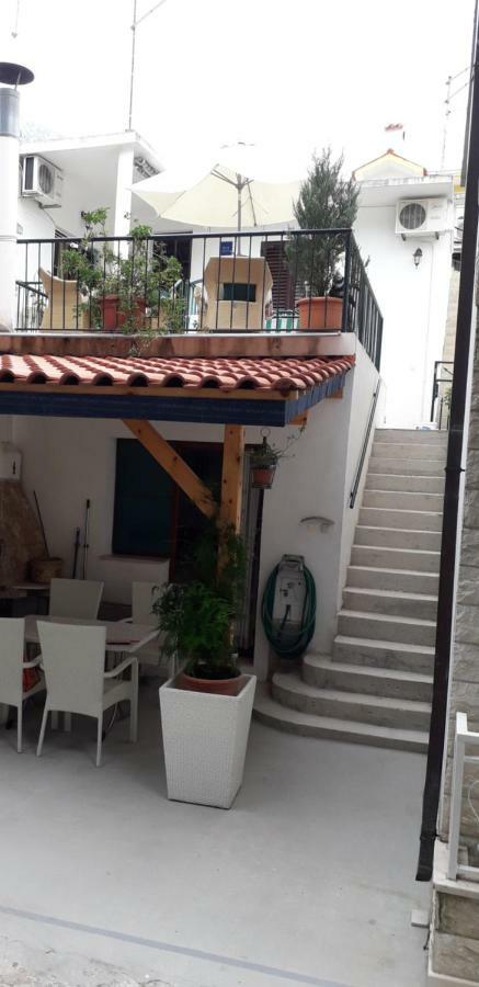 Apartment Perovic Baška Voda Dış mekan fotoğraf