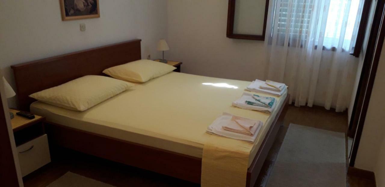 Apartment Perovic Baška Voda Dış mekan fotoğraf