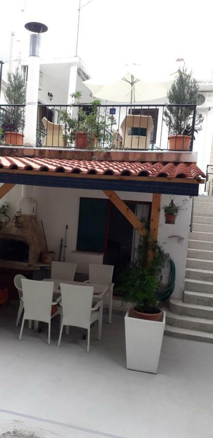 Apartment Perovic Baška Voda Dış mekan fotoğraf